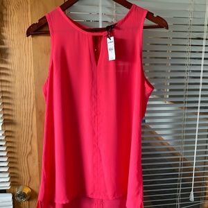 NWT  Express keyhole Tank Top- Medium
